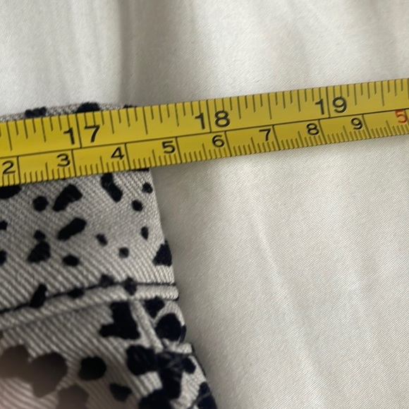 SALE +DS  A leopard print Rag and Bone jeans, new, size 31 - Picture 7 of 8